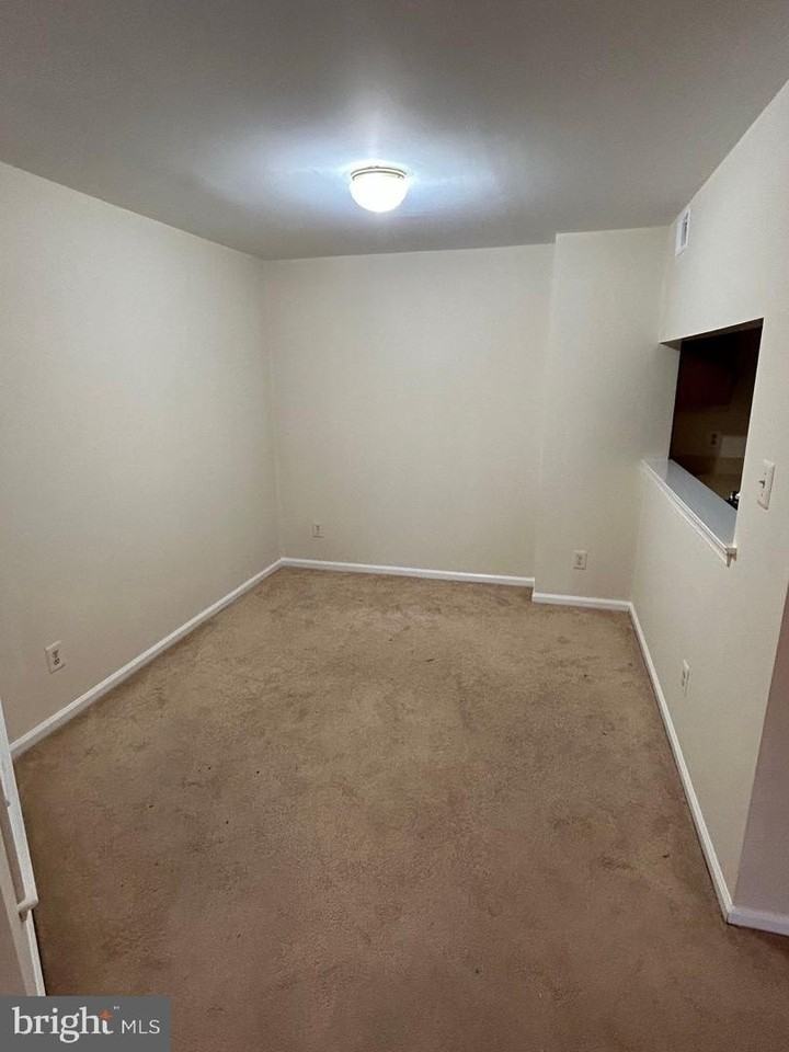 2919-F S F S WOODSTOCK ST 6 #6 - Photo 5 of 14