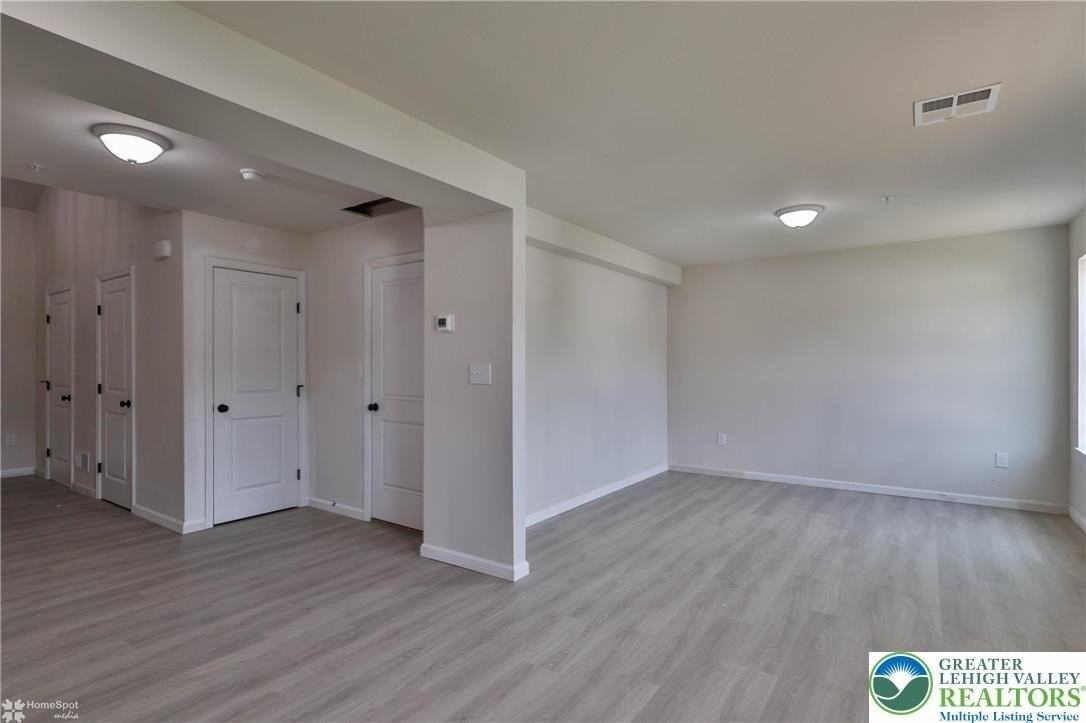 665 Sipos Dr - Photo 7 of 23