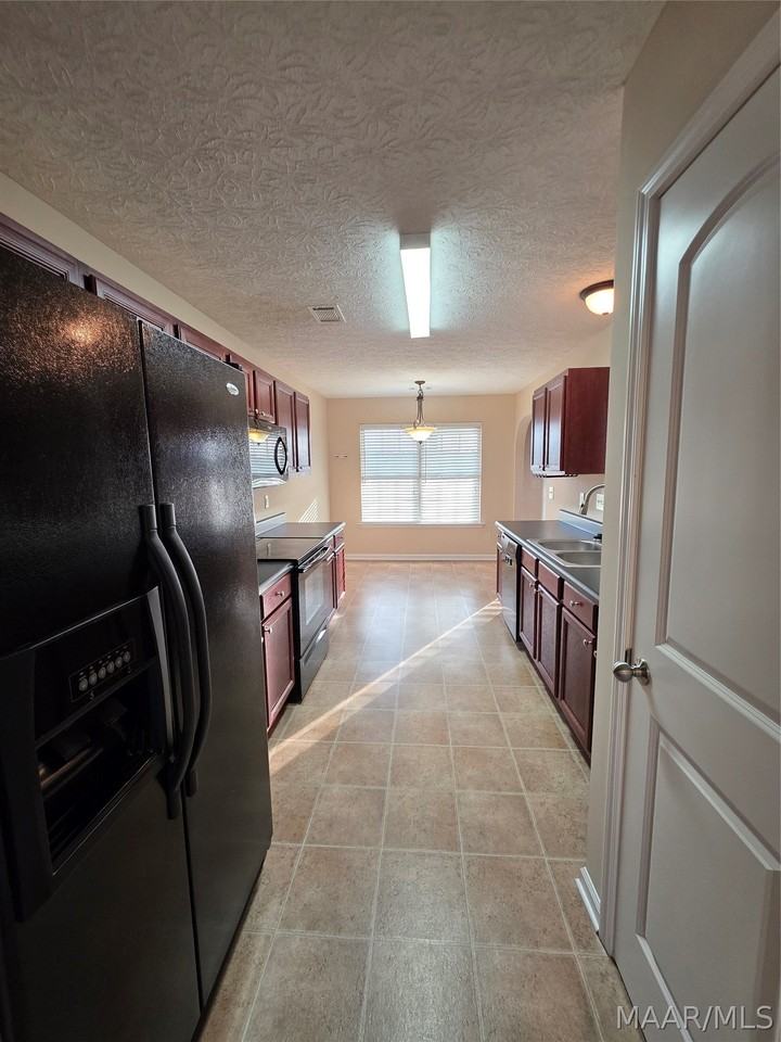 6136 Old Post Ln - Photo 7 of 27