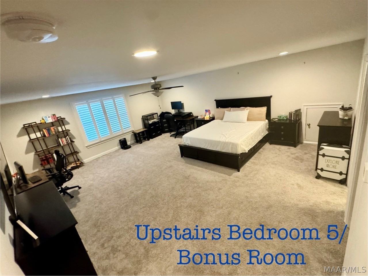 1409 Wildlife Way - Photo 3 of 34