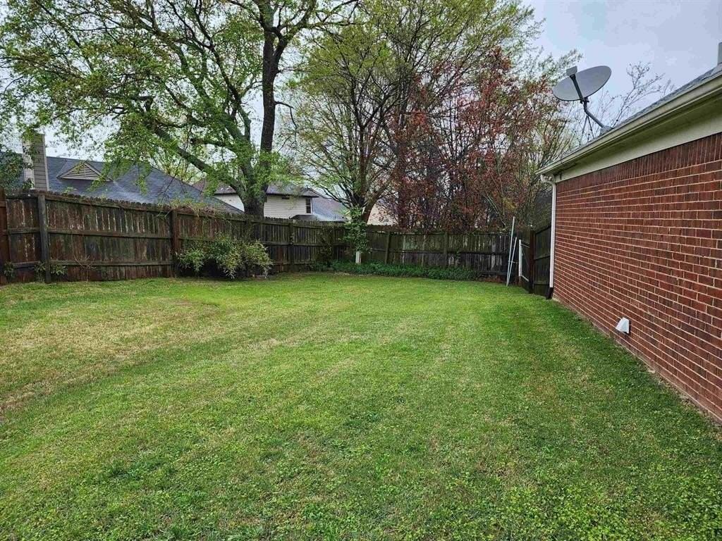 255 Windy Ridge Cv - Photo 2 of 17