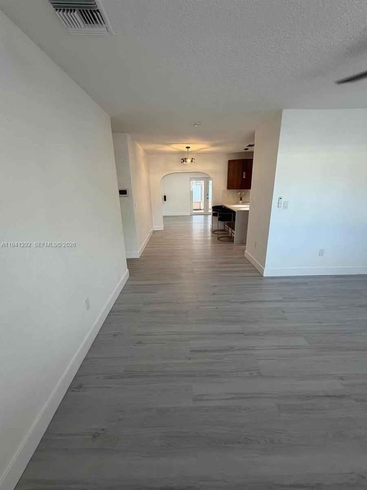 Sw 96th Ave - Photo 4 of 8