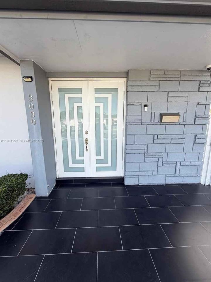 Sw 96th Ave - Photo 5 of 8