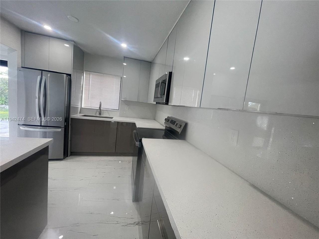 9124 Sw 180th St #0 - Photo 5 of 33