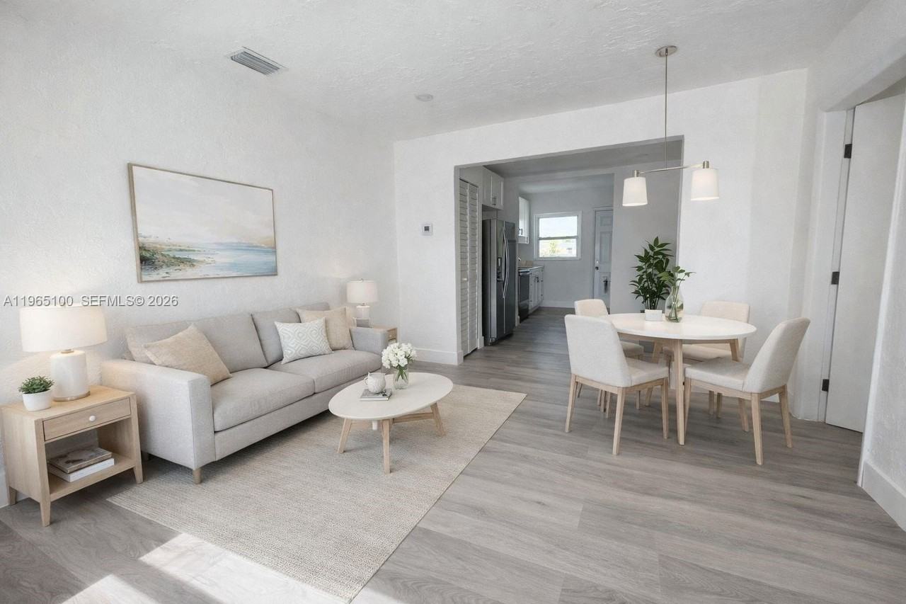 2035 Nw 43rd St #2033