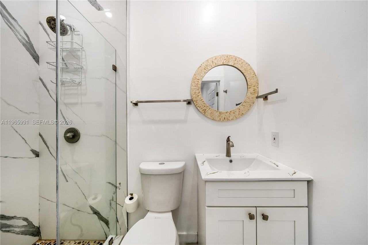 1205 Se 7th Ct #0 - Photo 5 of 5