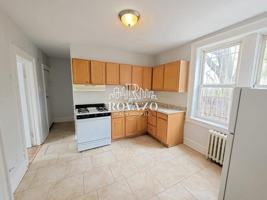 featured image of 727 S 13th St #1