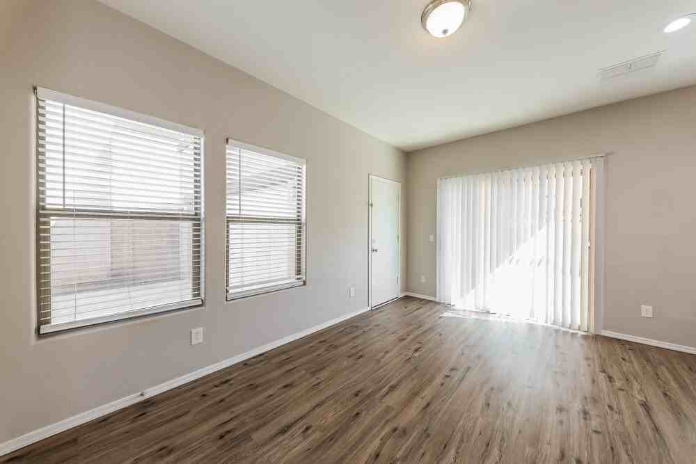 17289 N 184th Ln - Photo 7 of 17