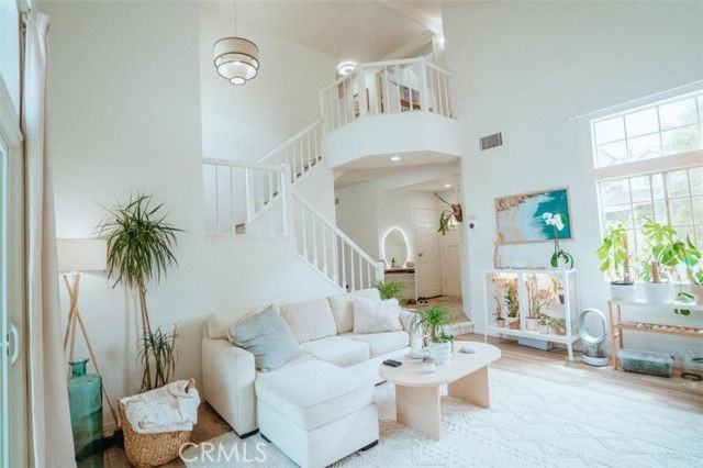 2063 Tustin Ave #6 - Photo 4 of 8