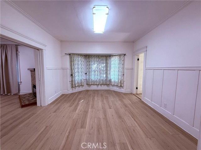 1123 Fairview Ave - Photo 6 of 8