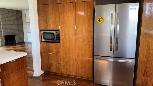 422 S Orange Grove Blvd - Photo 7 of 8