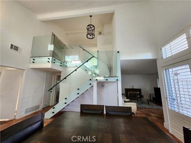 28030 Wildwind Rd - Photo 4 of 8