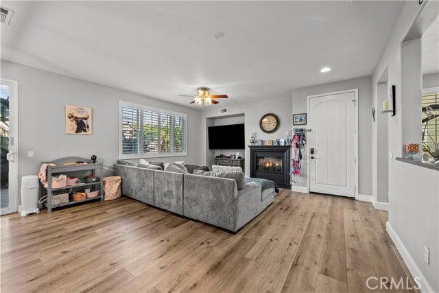 28414 Casselman Ln - Photo 6 of 8