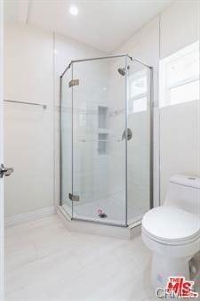 8644 Corbin Ave - Photo 5 of 8