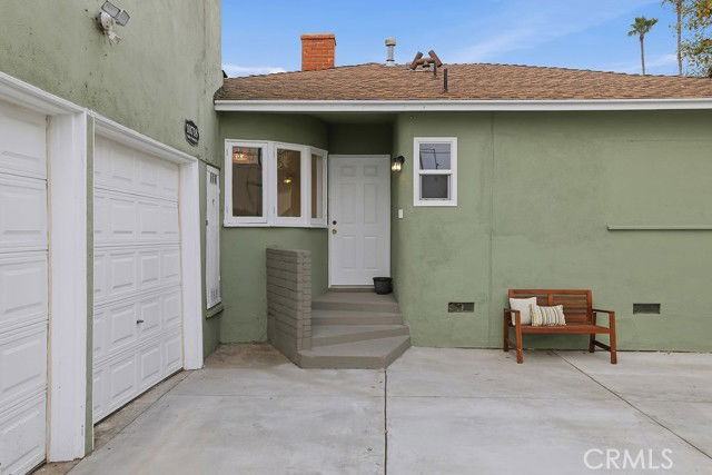 10718 Valley Spring Ln - Photo 5 of 8