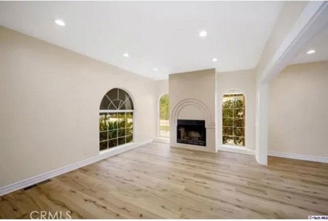 1310 N Pacific Ave - Photo 2 of 8