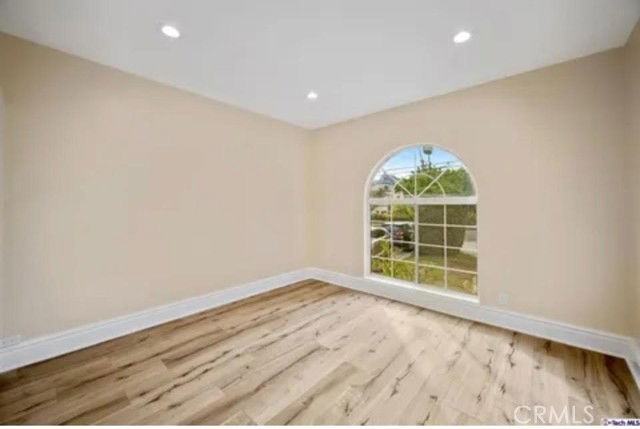 1310 N Pacific Ave - Photo 6 of 8