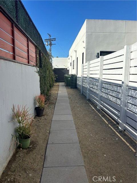 1009 Palms Blvd - Photo 2 of 8