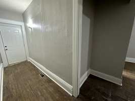 featured image of 313 N Longwood St