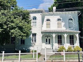 featured image of 321 N Loudoun St