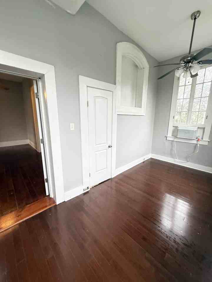 3222 Prytania - Photo 3 of 7