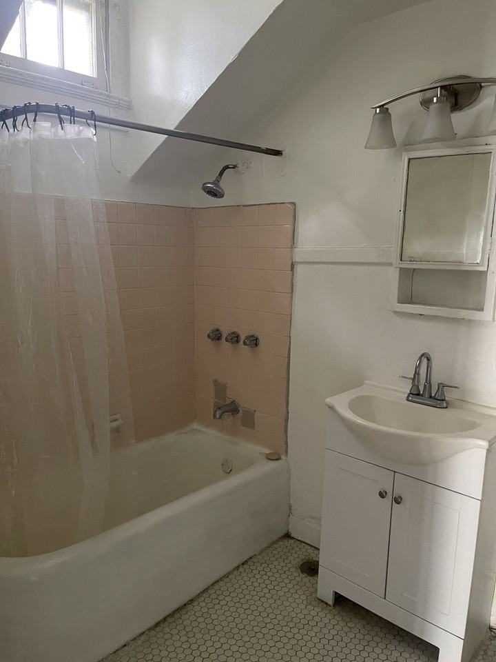 7819 St Charles Ave. - Photo 6 of 8