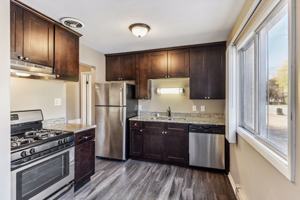 featured image of 1500 Douglas Dr N