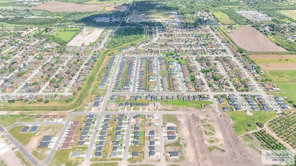 678 Foster Lane - Photo 2 of 24