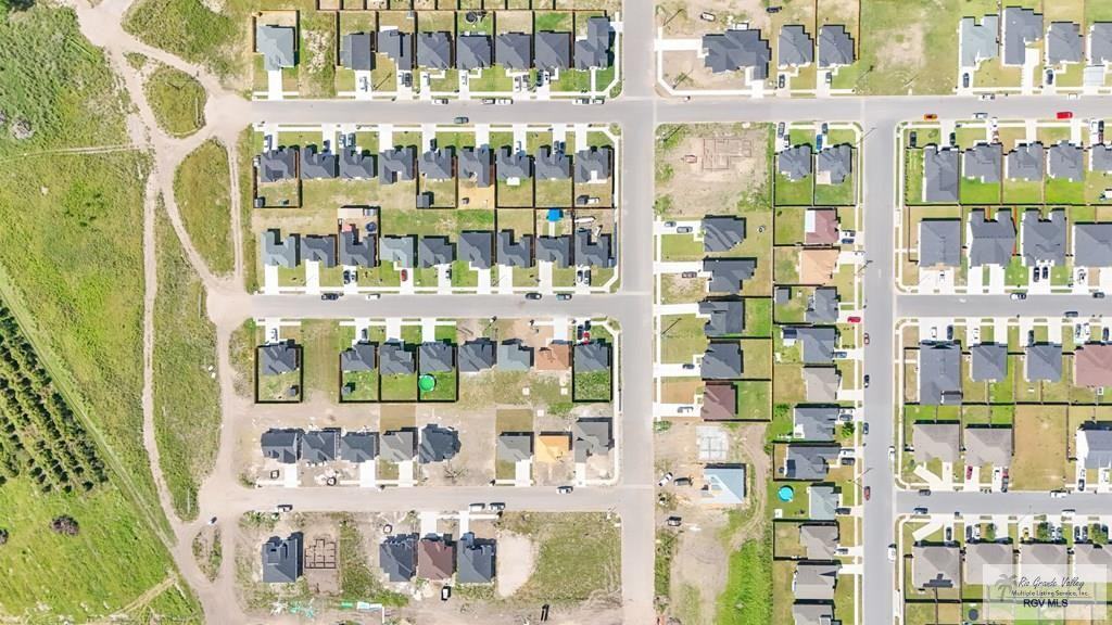 678 Foster Lane - Photo 4 of 24