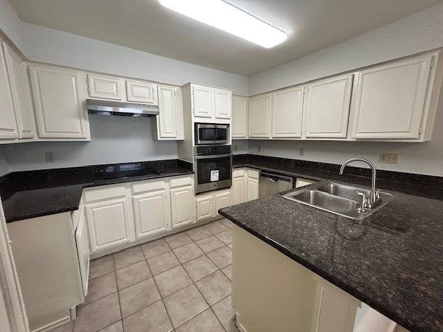 3910 Saint Christopher Ln