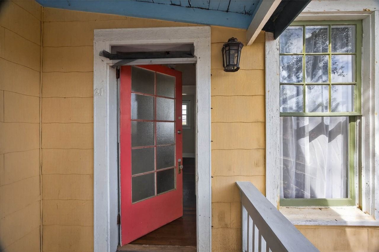 4322 Avenue T - Photo 2 of 24