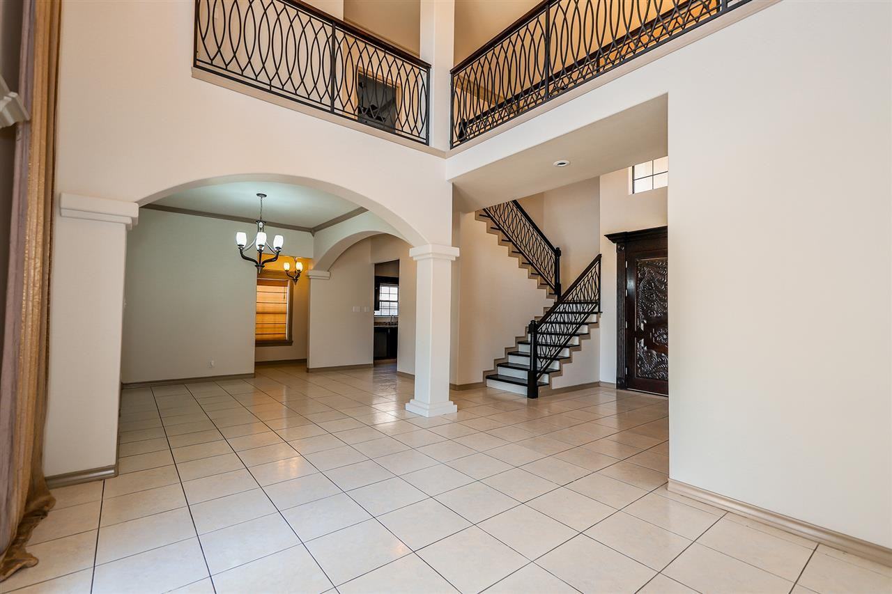 305 Lake Clark - Photo 2 of 20