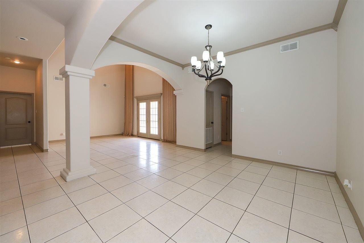 305 Lake Clark - Photo 4 of 20