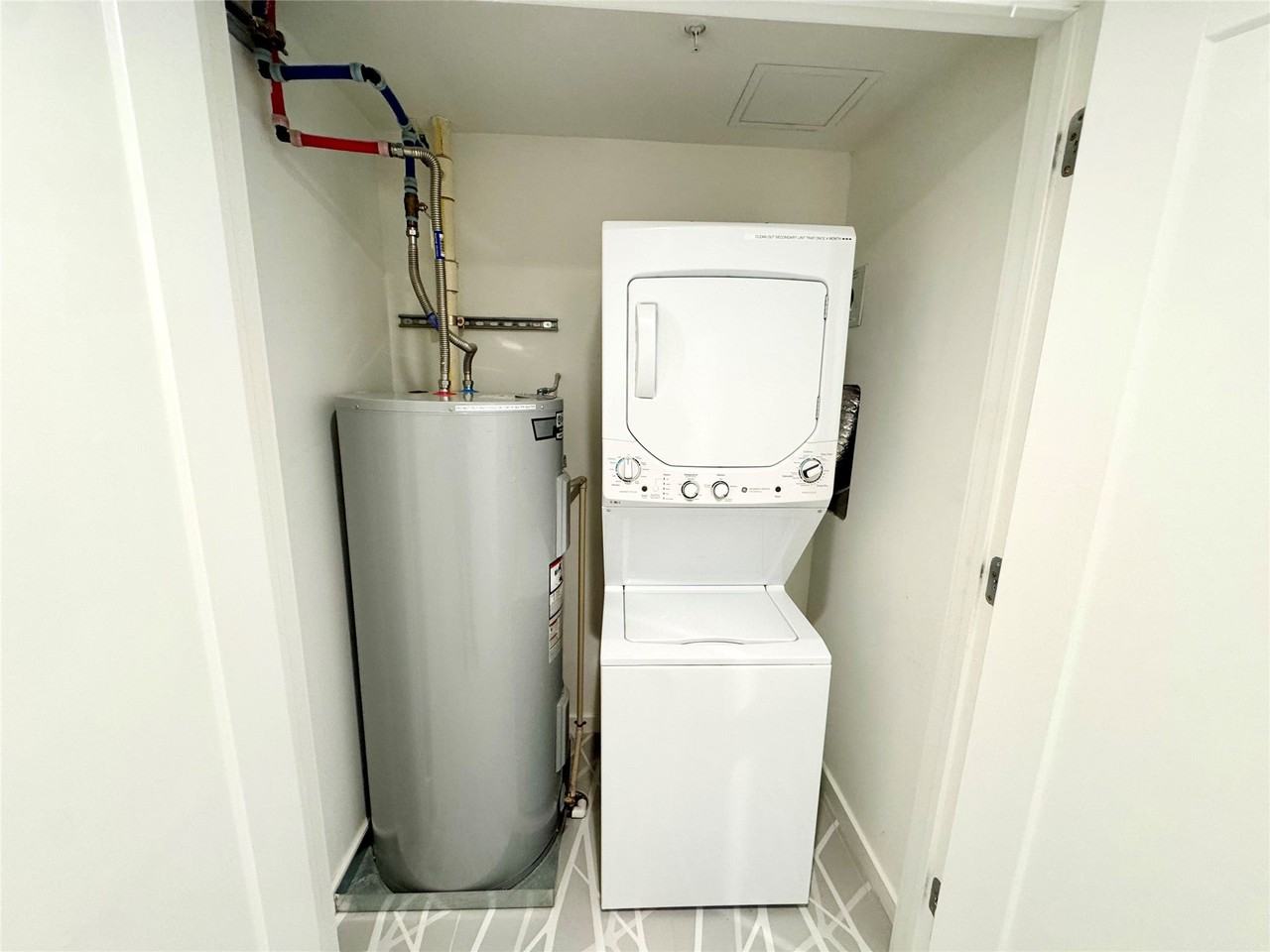 2201 Market St - Photo 7 of 31