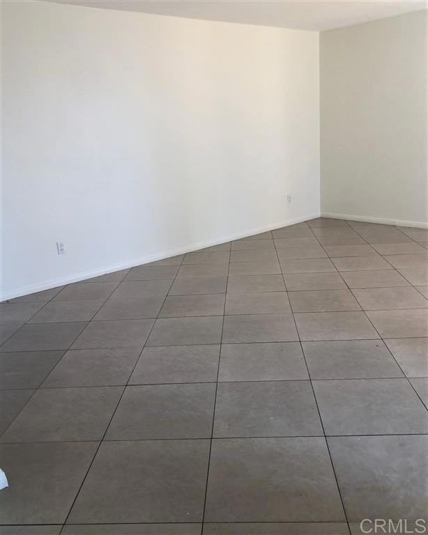 1640 Maple Dr ##30 - Photo 4 of 11