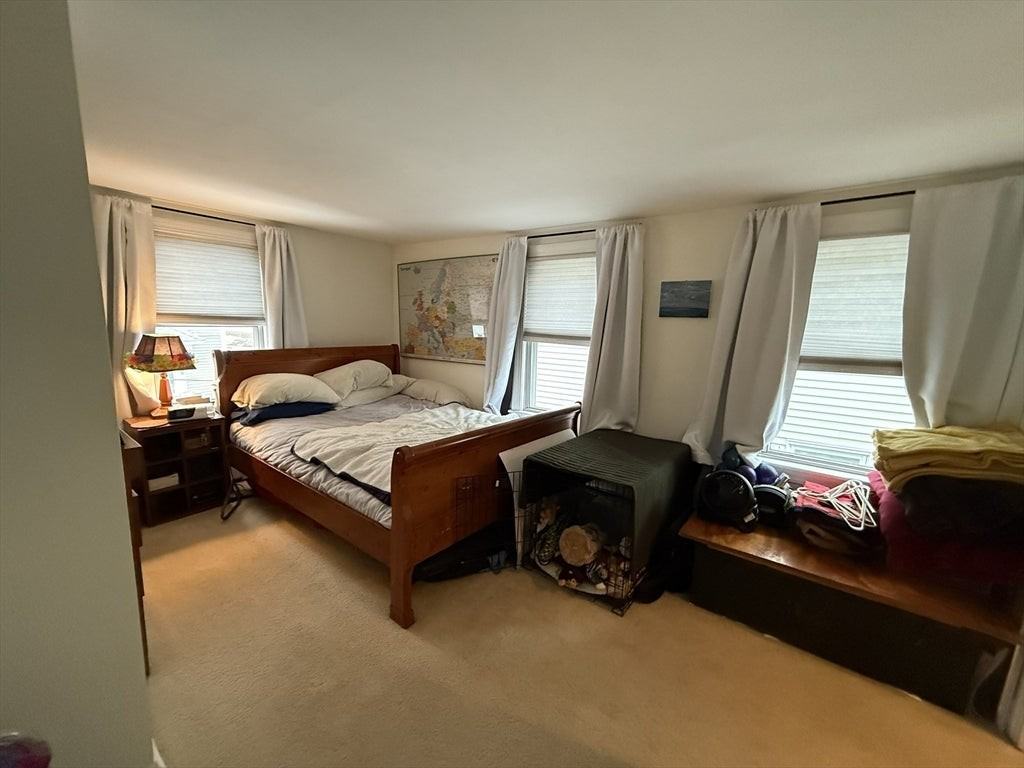 1 Carlton St - Photo 4 of 12