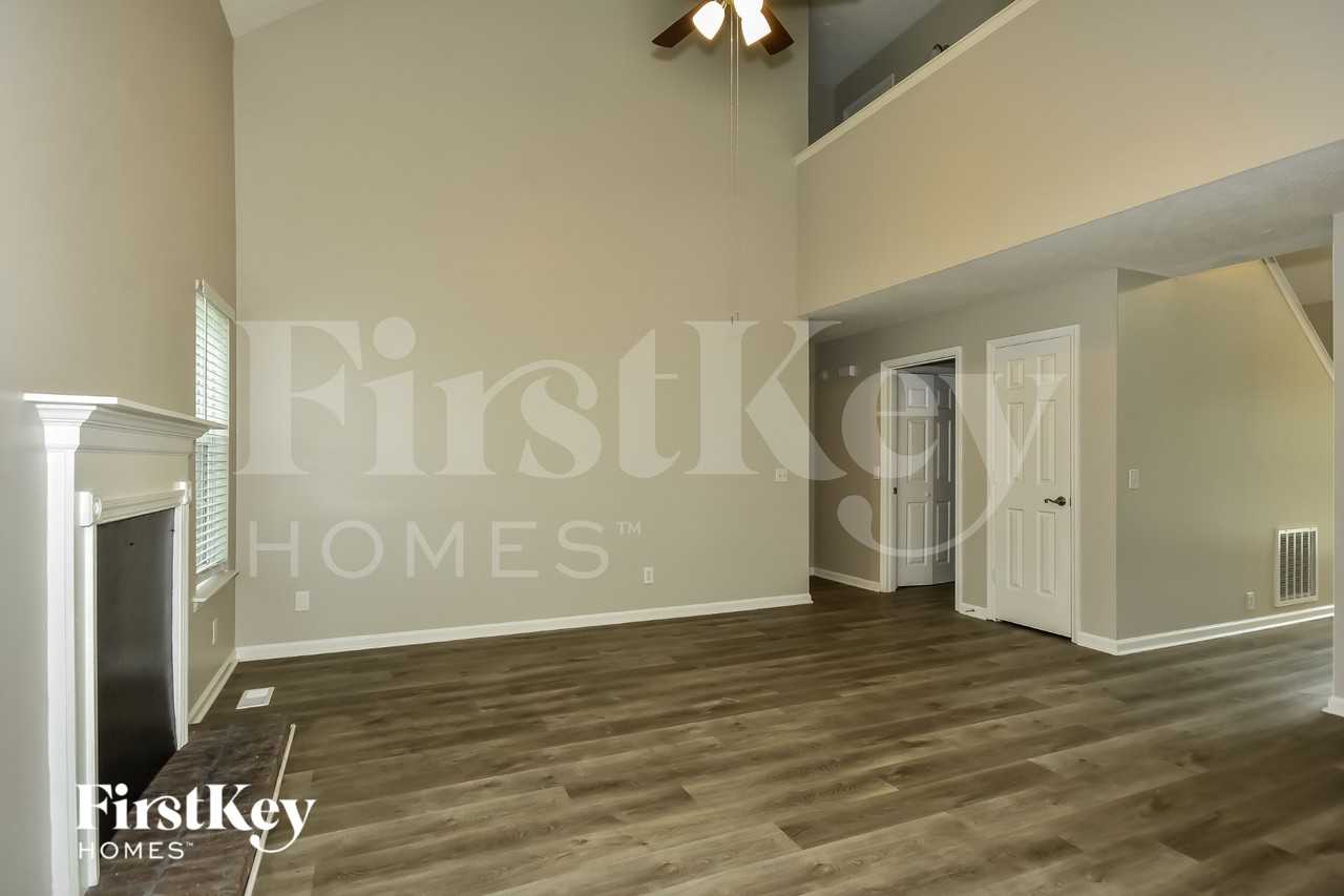 610 Woodland Hills Dr - Photo 3 of 15