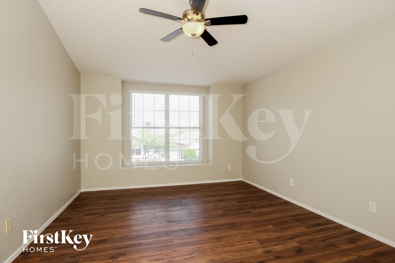 12183 N New Dawn Ave - Photo 7 of 15