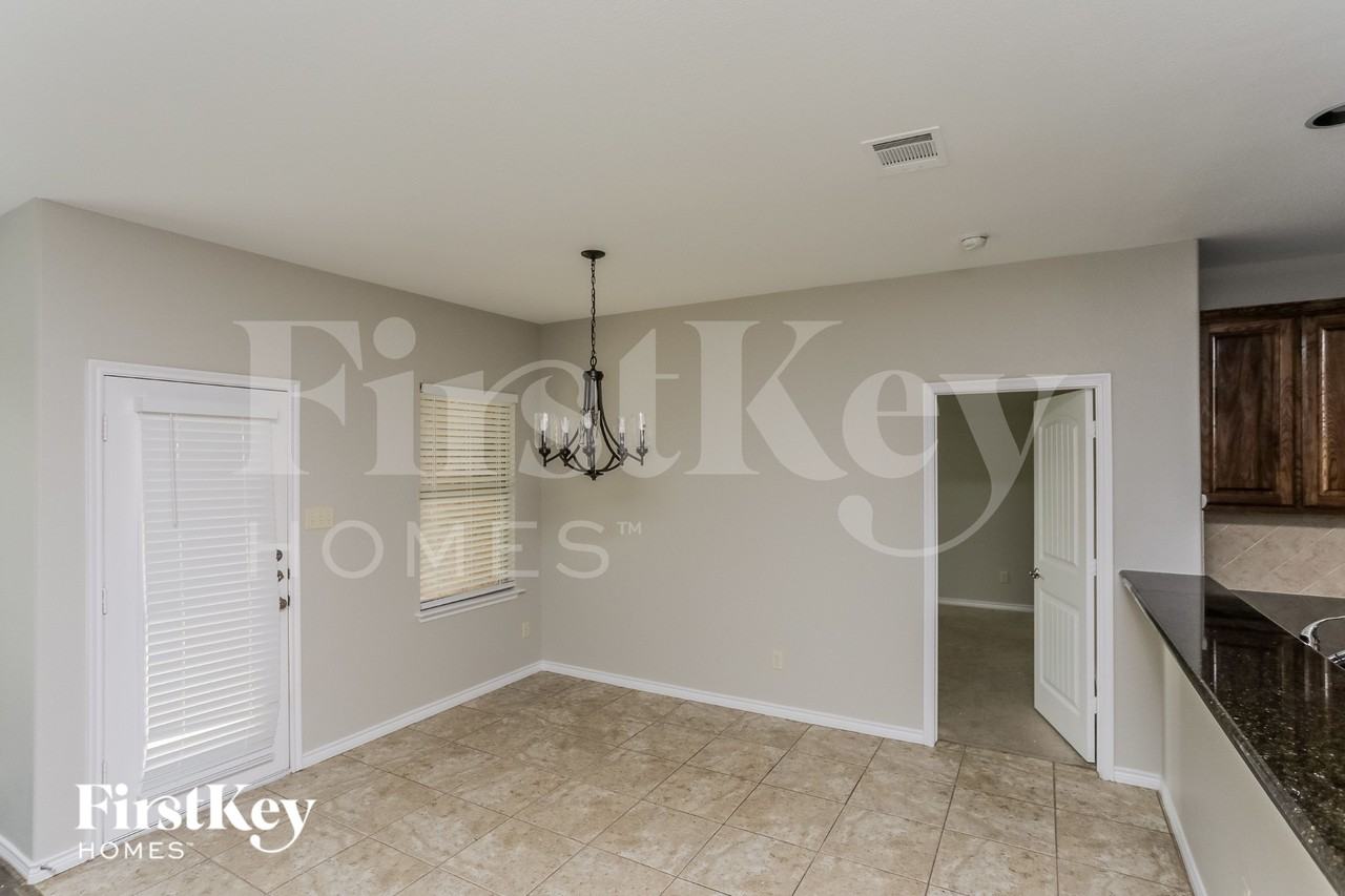 1001 White Porch Ave - Photo 6 of 15