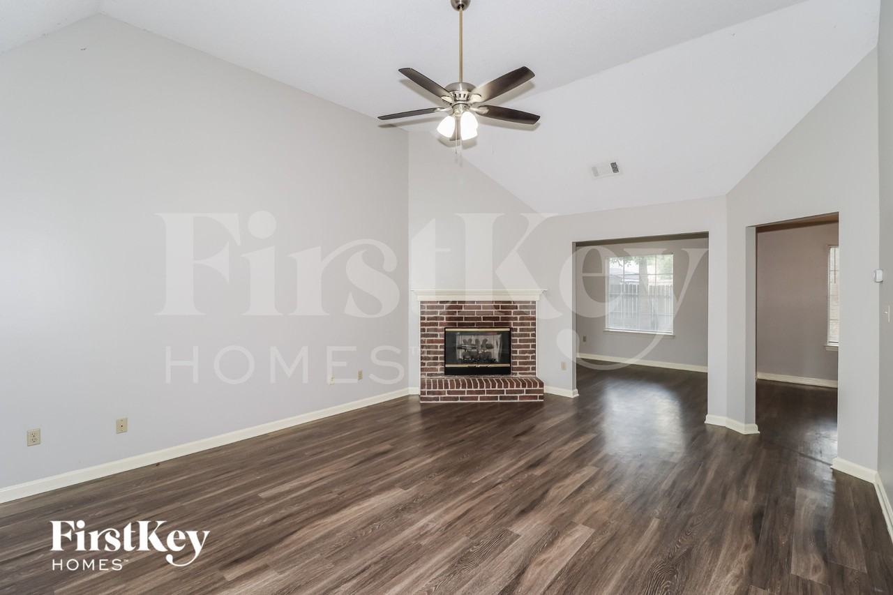 3564 Harvest Ln - Photo 4 of 15