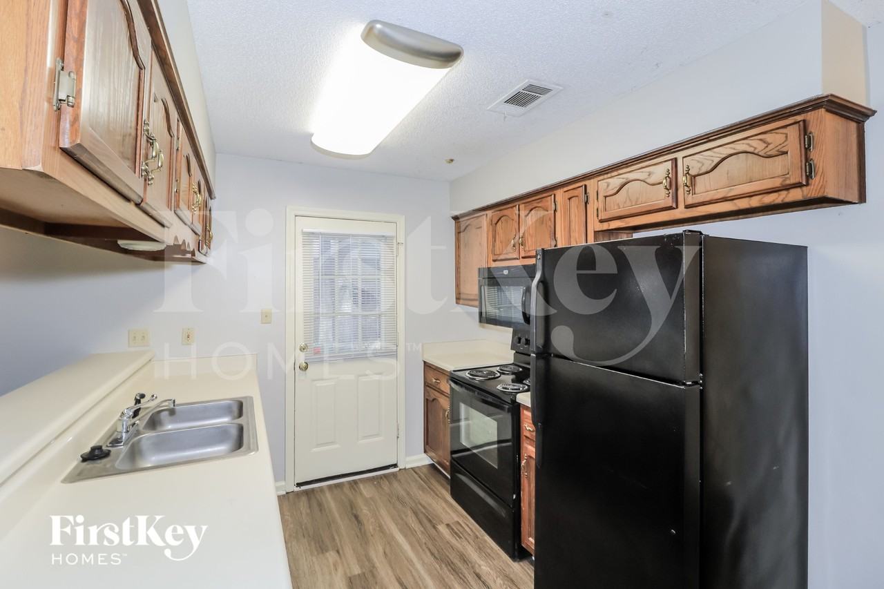 3564 Harvest Ln - Photo 7 of 15