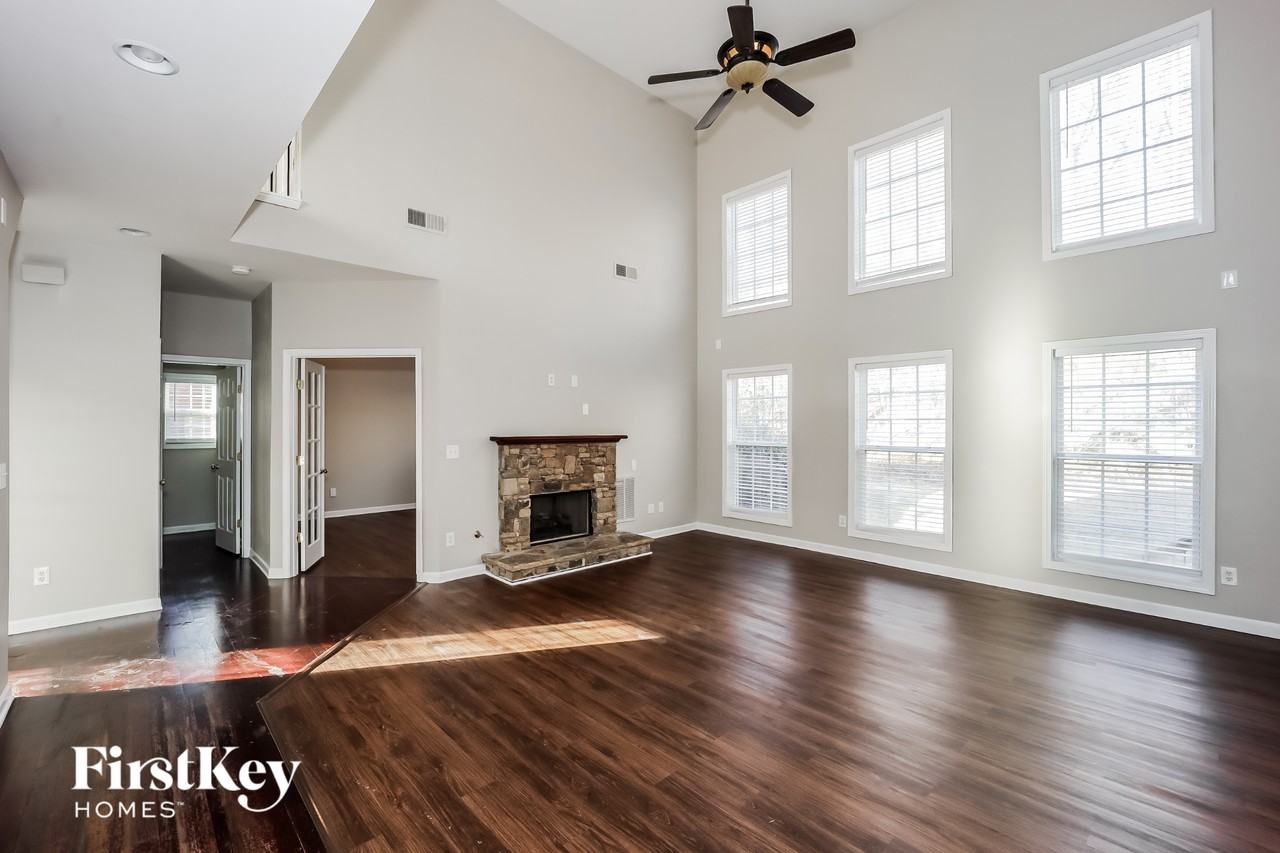 344 Mistine Ct - Photo 3 of 15