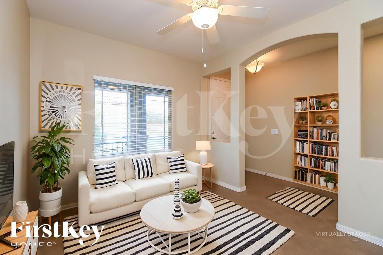 625 W Mangrove Rd - Photo 3 of 18