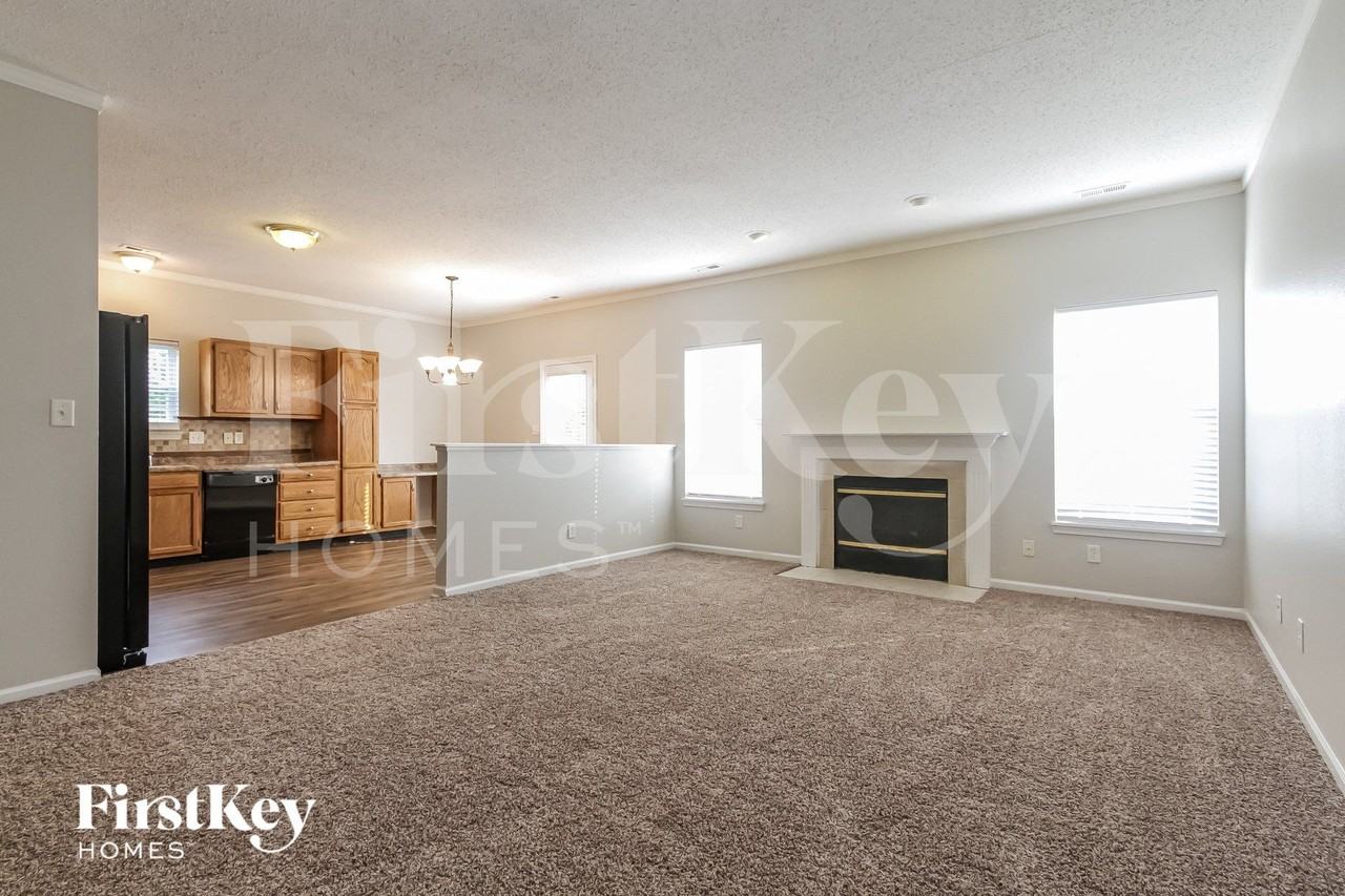 5746 Dollar Forge Dr - Photo 2 of 15