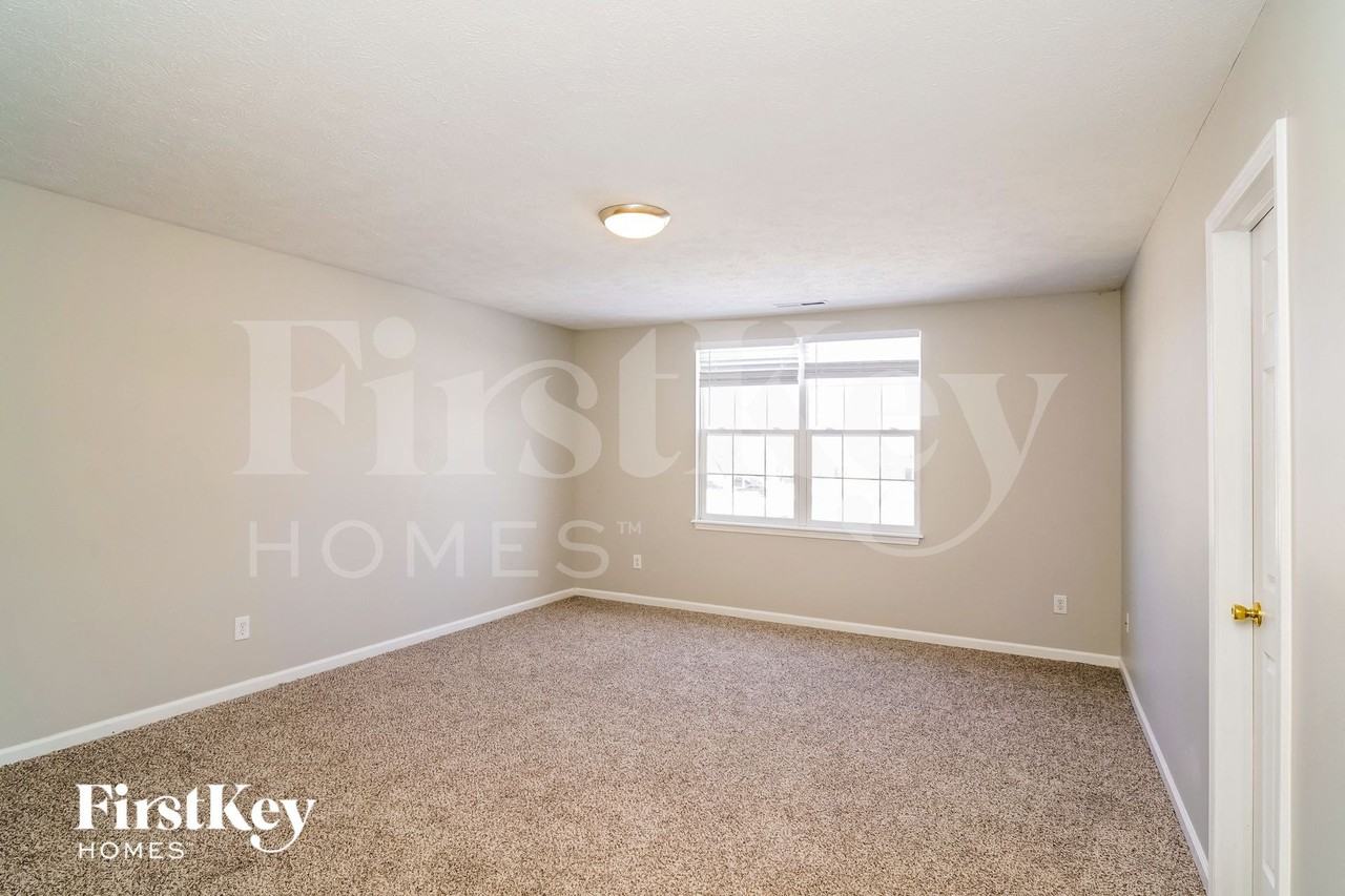 7234 Parklake Cir - Photo 7 of 15