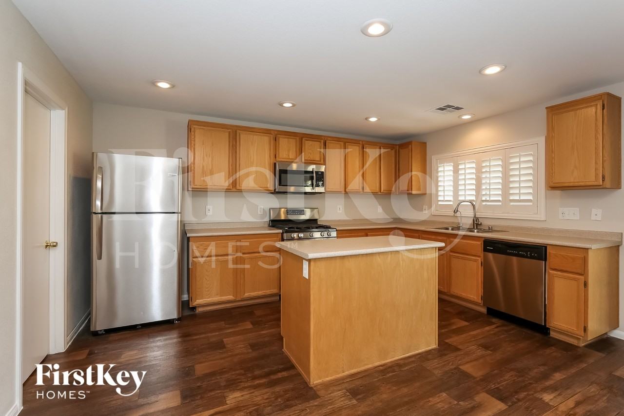 8213 Calico Wind St - Photo 6 of 15