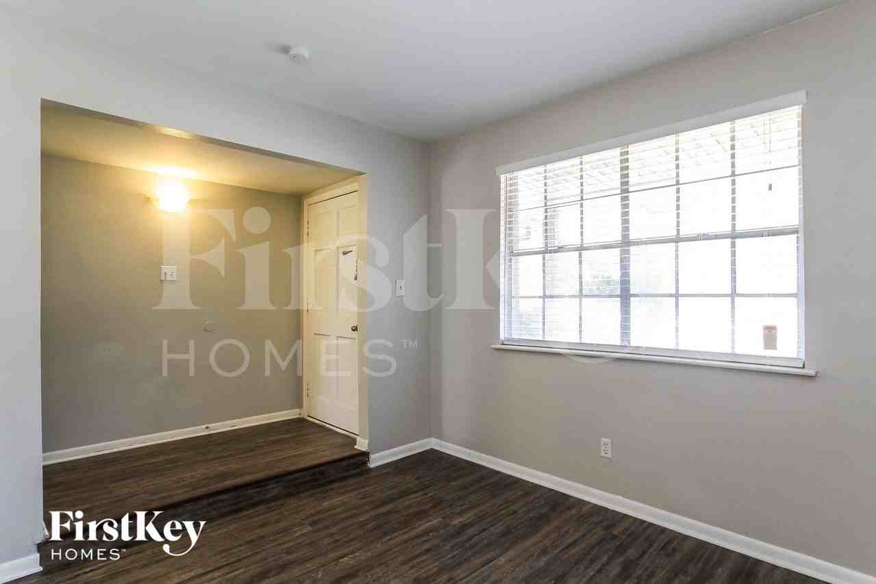 6410 Hopper Rd - Photo 3 of 15