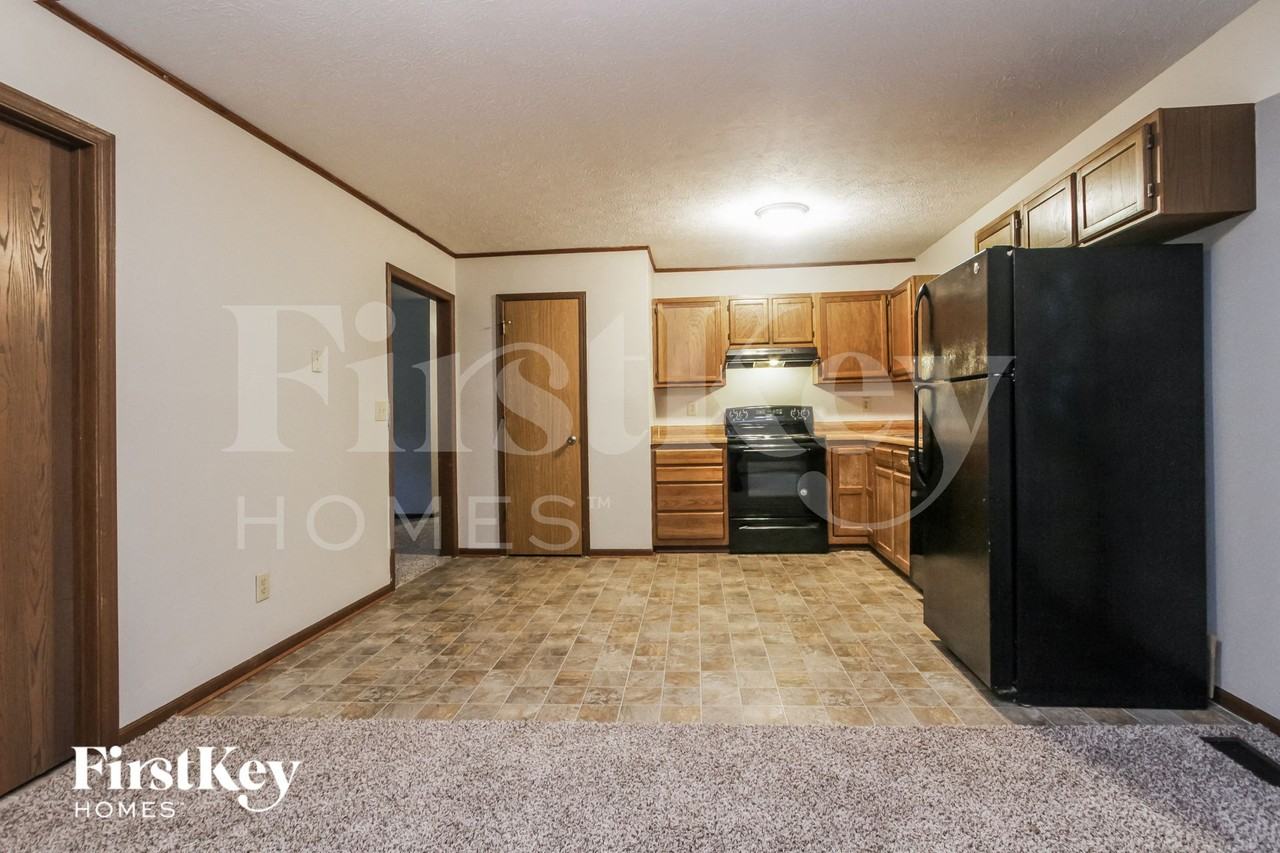 5132 Carob Ct - Photo 5 of 15