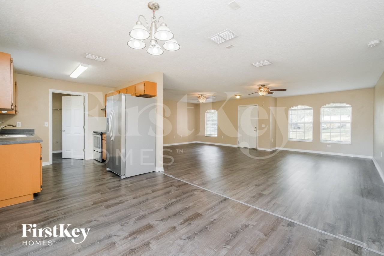 4911 Rawls Rd - Photo 5 of 16