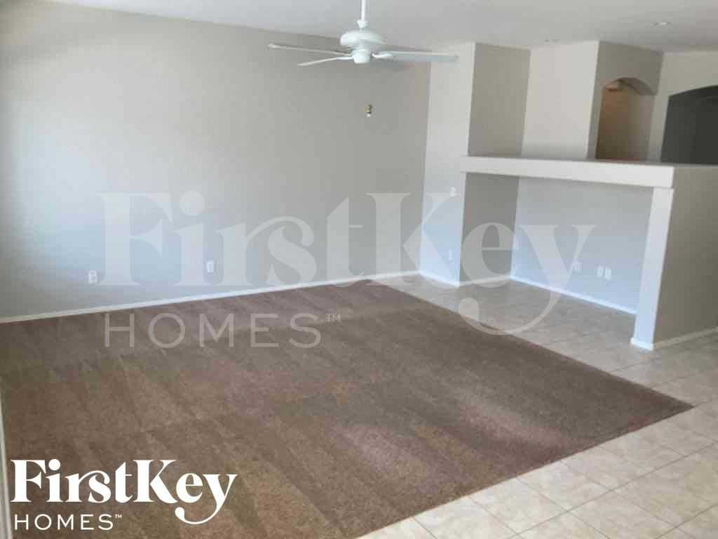 3032 E Pinto Valley Rd - Photo 2 of 21